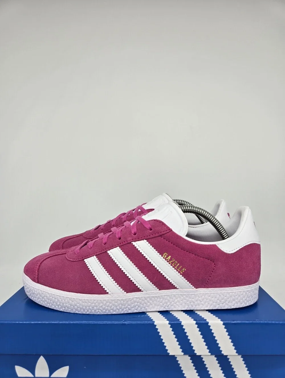 adidas Gazelle IF9801 Semi Lucid Fuchsia Cloud White Shoes Women's Size 7.5 - Picture 1 of 8
